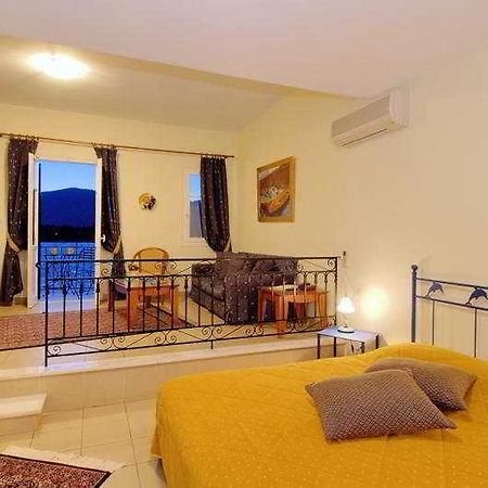 Hotel Omirikon Vathy  Esterno foto