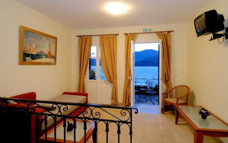 Hotel Omirikon Vathy  Esterno foto